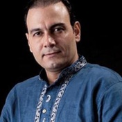 آهنگ جدید علیرضا قربانی در زلف تو آویزم